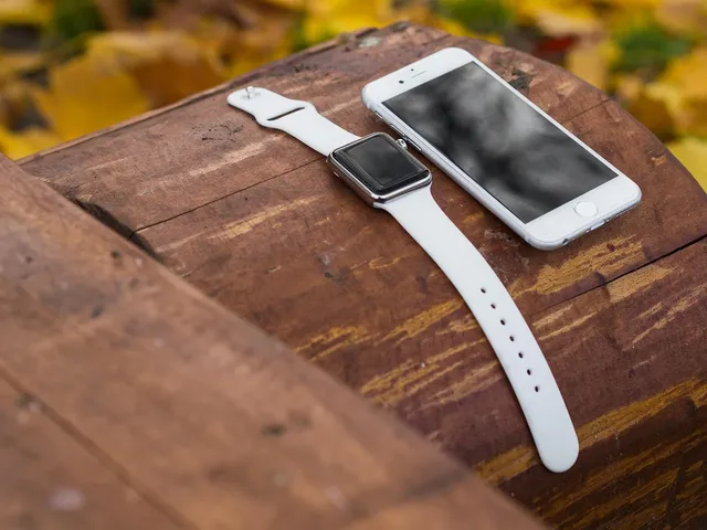 MWC 2016: ecco lo smartwatch Garmin Vívoactive HR