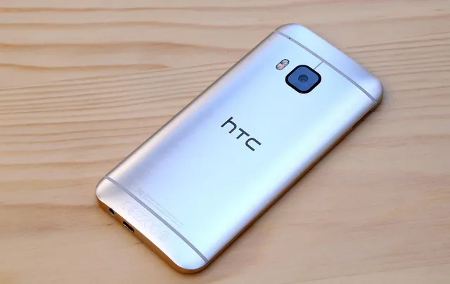 Come fare il hard reset dello smartphone HTC One M8?